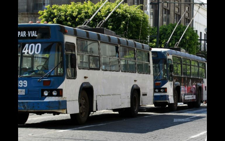 En Guadalajara hay 37 trolebuses, pero sólo entre 20 y 25 son funcionales. ARCHIVO /