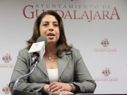 Elisa Ayón pide una disculpa por su léxico, pero no por haberse extralimitado en sus funciones al exigir la renuncia de funcionarios.  /