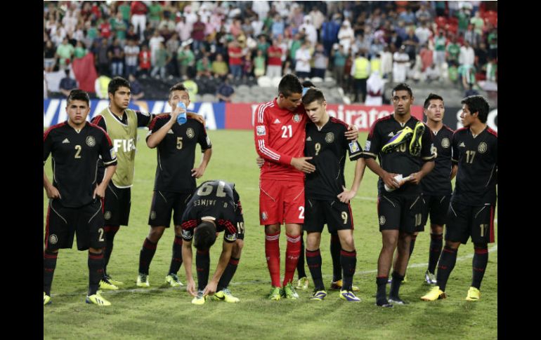 El Tri Sub-17, a pesar del conato de bronca entre los defensas al final del primer tiempo, se mantuvo unido hasta el final del partido. AP /