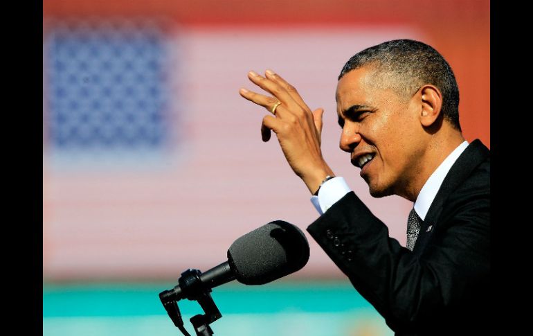 Obama dice que una forma de servir y honrar a los veteranos es garantizar que tienen puestos de trabajo a su regreso a la vida civil. AFP /