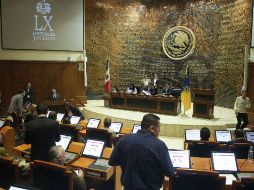 El Congreso local recibe las iniciativas para reformar el Código Fiscal, Coordicación Fiscal, Ley de Deuda Pública y Hacienda. ARCHIVO /