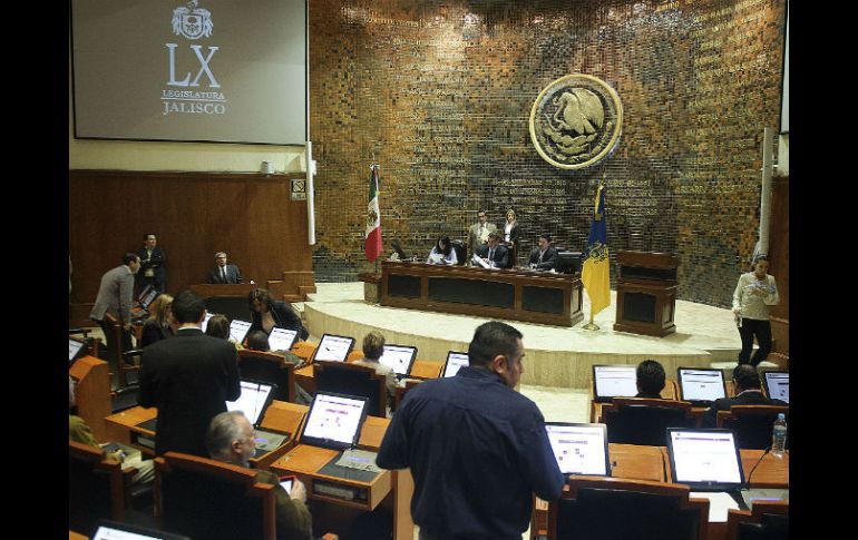 El Congreso local recibe las iniciativas para reformar el Código Fiscal, Coordicación Fiscal, Ley de Deuda Pública y Hacienda. ARCHIVO /