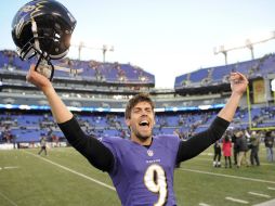 Justin Tucker celebra la victoria de su equipo, que cortó con la mala racha. AP /