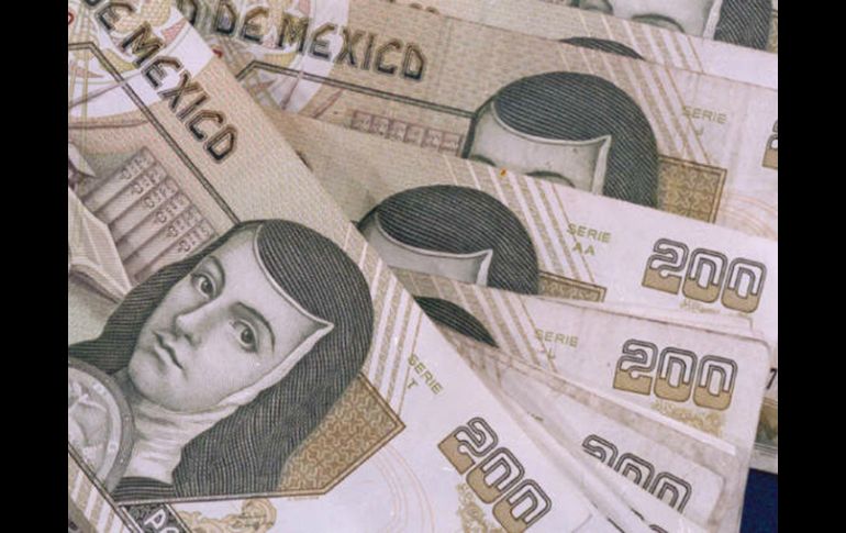 La SHCP informa que el riesgo de México se ubica 61 puntos base por arriba del nivel reportado al cierre de 2012. ARCHIVO /