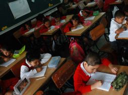 La ayuda representa un beneficio directo para 57 mil 142 alumnos. ARCHIVO /