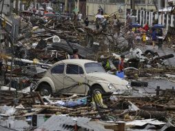 Vista de una de las calles de Tacloban, ciudad devastada por el paso del tifón 'Haiyán'. AP /