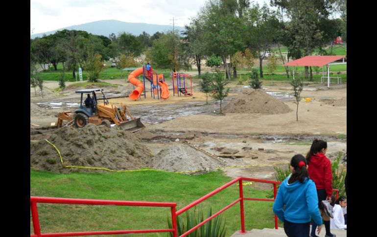 Con la rehabilitación del Parque de la Solidaridad, iniciada el pasado martes, arrancó el programa de inversión.  /