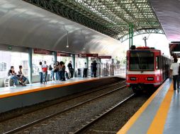 Resaltan los beneficios para Jalisco con el incremento de recursos y la construcción de la Línea 3 del Tren Ligero. ARCHIVO /