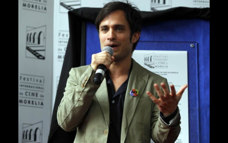 Gael García explicó que la cinta es la continuación de la serie de cortometrajes titulados 'Los invisibles'. ARCHIVO /