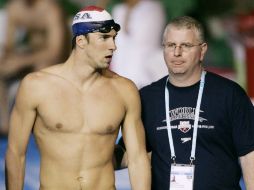 Phelps entrena periódicamente con su preparador Bob Bowman en el Club Acuático Baltimore Norte. ARCHIVO /