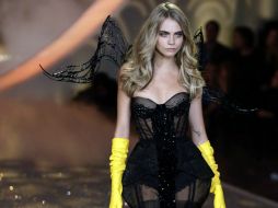 La modelo Cara Delevingne durante el desfile de ''Victoria's Secret otoño 2013''. EFE /