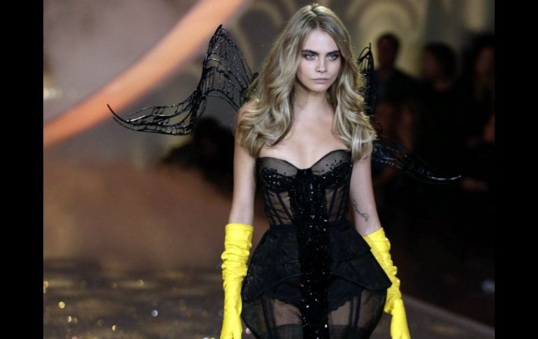 La modelo Cara Delevingne durante el desfile de ''Victoria's Secret otoño 2013''. EFE /