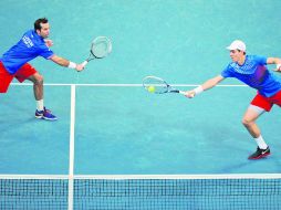 Los checos Tomas Berdych y Radek Stepanek disputa su tercera final de Copa Davis en los últimos cinco años. AFP /