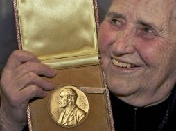 La escritora Doris Lessing, ganadora del Premio Nobel de Literatura en 2007. AP /