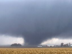 Vista del tornado que arrasó con la comunidad de Washington en Illinois. AP /