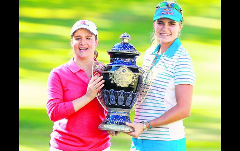 Lorena Ochoa junto a Lexi Thompson, la ganadora más hoven del LOI y la última de la edición tapatía en el Guadalajara Country Club  /