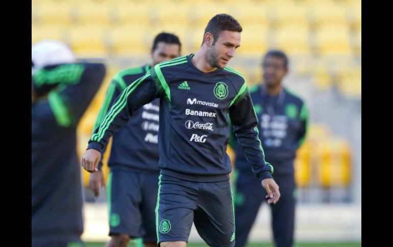 Miguel Layún también formará parte del once inicial por la lateral derecha. AFP /