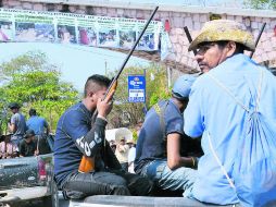 Los michoacanos se han armado para defenderse de los cárteles. NTX /