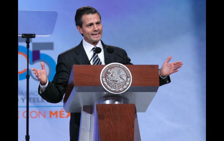 Peña Nieto afirma que las telecomunicaciones son determinantes para edificar el México moderno y competitivo. NTX /