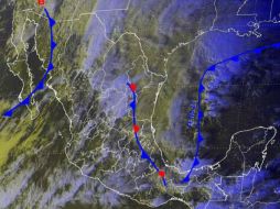 El frente frío ocasionaría bajas temperaturas en Baja California, Sonora y el occidente de Chihuahua. Tomada de @conagua_clima. ESPECIAL /