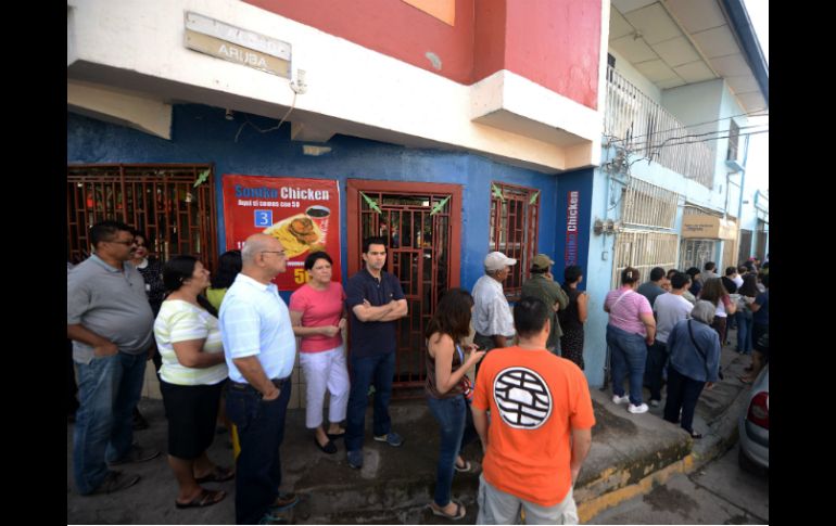 Es el primer hecho violento durante la jornada para elegir presidente en ese país. EFE /