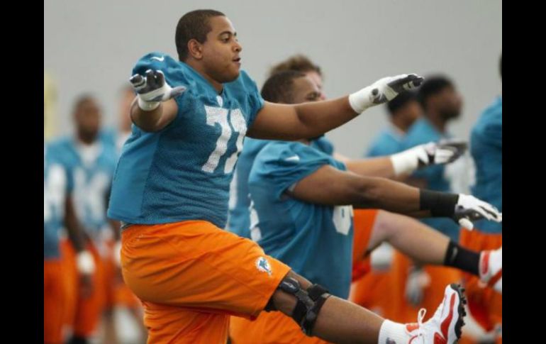 El tackle ofensivo Jonathan Martin habló con Ted Wells durante siete horas, el pasado 15 de noviembre. ARCHIVO /