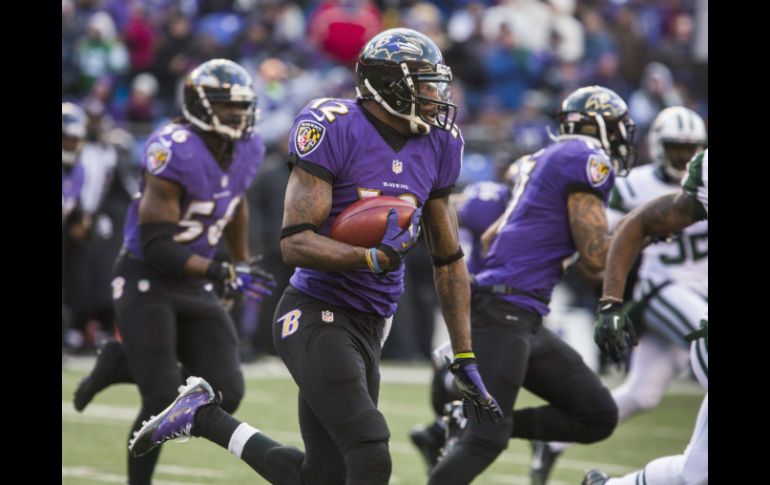 Jacoby Jones (12) tuvo una recepción de anotación para 66 yardas. AP /