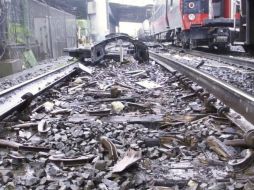 El tren circulaba por un barrio próximo al centro de la ciudad cuando se salió de las vías. ARCHIVO /