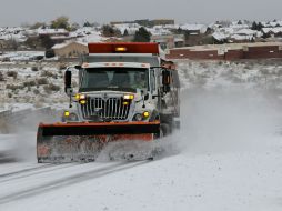 Una gran tormenta invernal con nieve y granizo azota el suroeste de Estados Unidos. AP /