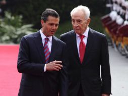 Peña Nieto y Peres desarrollan un encuentro en la residencia oficial de Los Pinos. EFE /