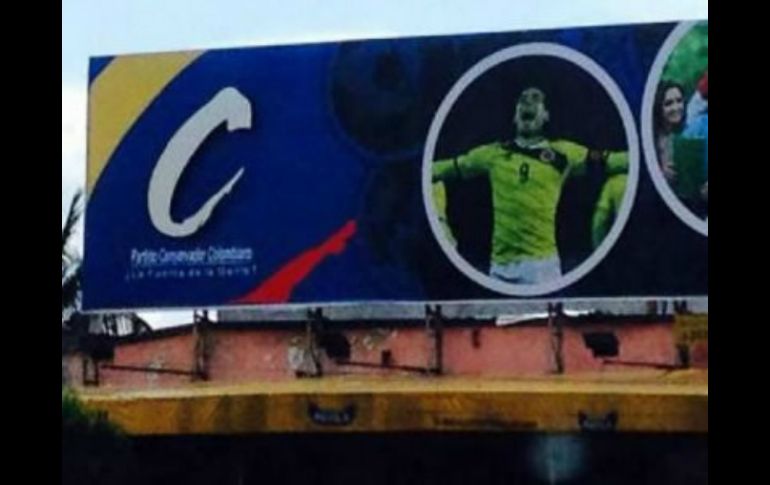 Esta es la imagen que se ve en las calles colombianas, con Radamel Falcao como protagonista. ESPECIAL /