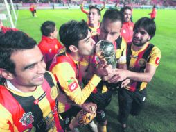 La UdeG rompió una racha de casi siete años sin equipos tapatíos campeones.  /