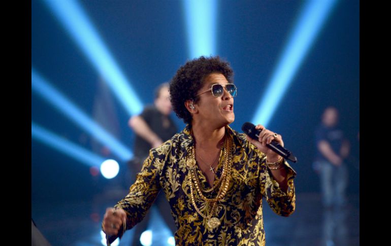 Bruno Mars ha vendido más de 115 millones de sencillos en todo el mundo. ARCHIVO /