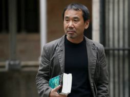 El nuevo libro de Murakami llegó a las librerías precedido de mucha expectación. ARCHIVO /