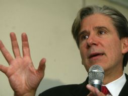 Julio Frenk es denunciado por el ejercicio indebido de servidores públicos, fraude y homicidio equiparado múltiple. ARCHIVO /