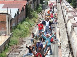 El padre Solalinde exige al Gobierno Federal velar por la integridad de los migrantes que atraviesan el territorio. ARCHIVO /