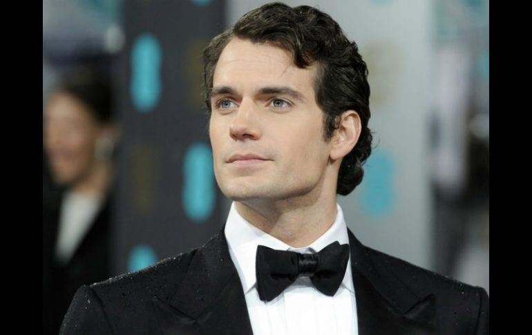 Henry Cavill protagonista de la nueva cinta ''El hombre de acero''. ARCHIVO /