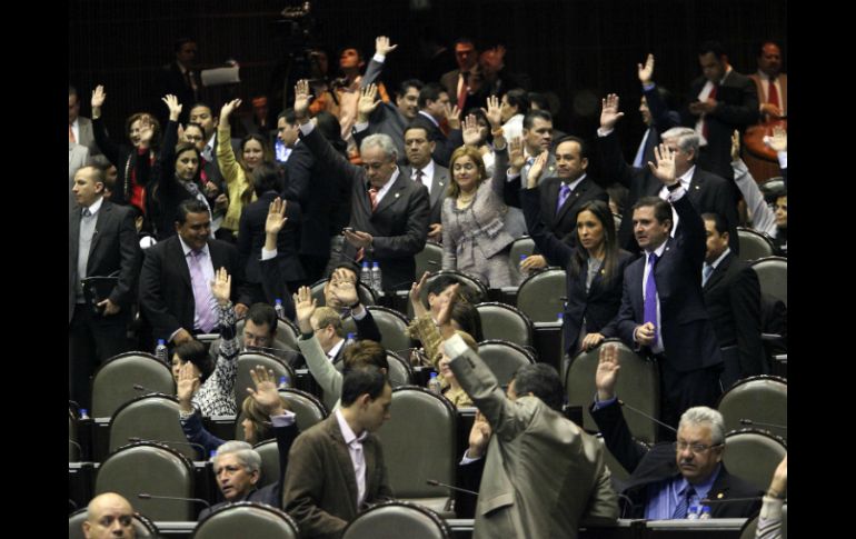 La iniciativa es aprobada en lo general con 409 votos a favor, 69 en contra y tres abstenciones. ARCHIVO /