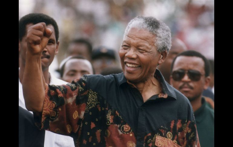 Mandela realizó una de las luchas más importantes contra la discriminación racial en su país. ARCHIVO /