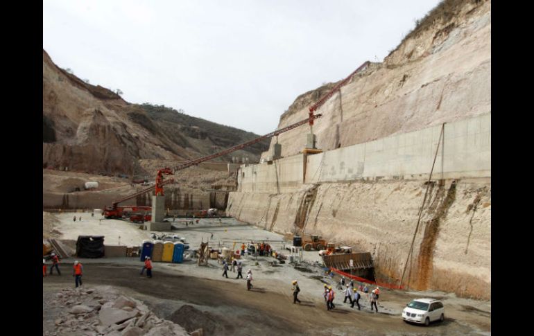 Explican que los estados involucrados en la construcción serán notificados de 'cuánto vale' el cambio. ARCHIVO /