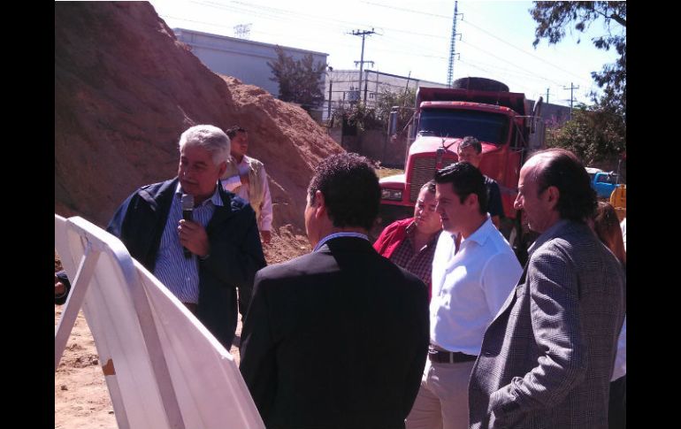 Aristóteles Sandolval durante la puesta en marcha de las obras, los trabajos en el parque durarán cuatro meses.  /