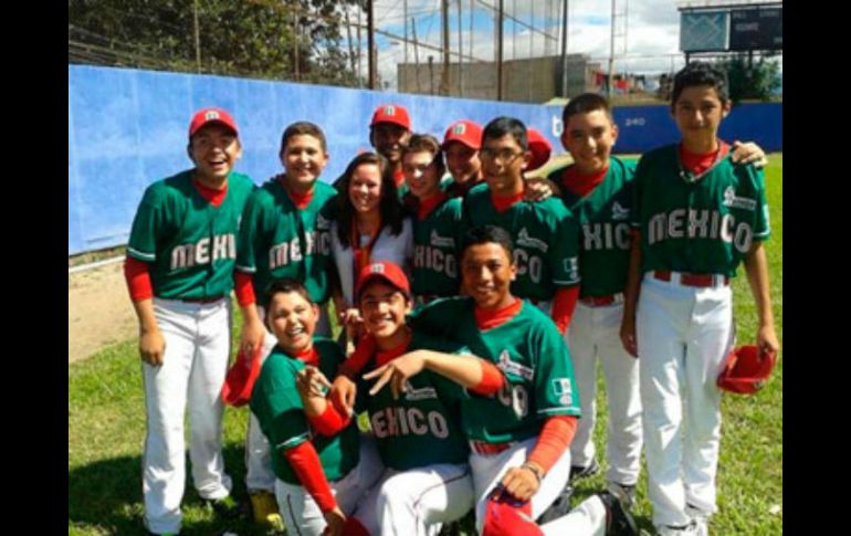 Los integrantes de la selección mexicana de beisbol infantil, categoría 11-12 años. Tomada de femebe.net. ESPECIAL /