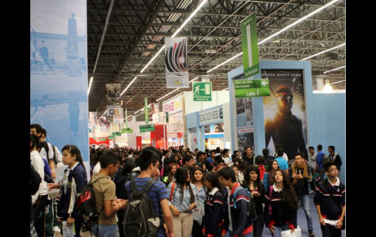 Este domingo todavía hay actividades en la Feria Internacional del Libro. ARCHIVO /