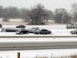 La policía en Memphis pidió a los automovilistas a quedarse en casa para evitar accidentes de tráfico. ARCHIVO /