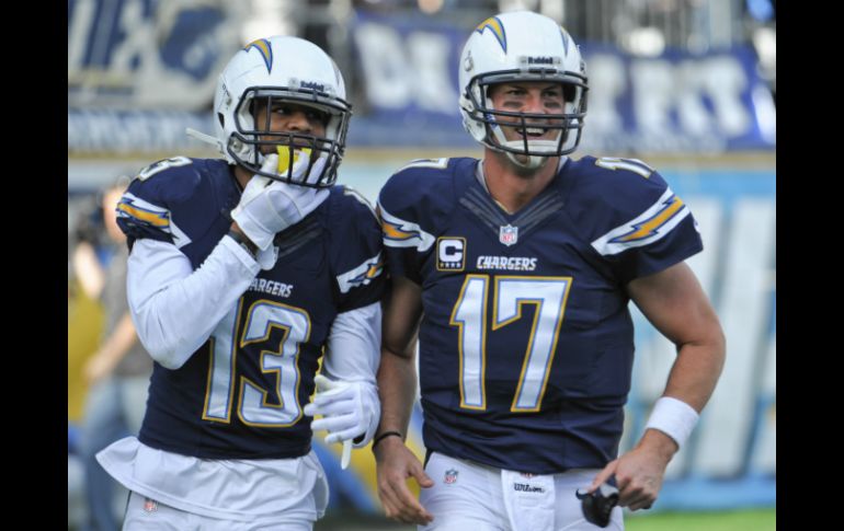 Allen (13) y Rivers se conectaron para dos anotaciones en la victoria de los Cargadores. AP /