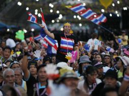 Tailandia arrastra una grave crisis política con frecuentes manifestaciones y protestas callejeras que buscan paralizar al Gobierno. AP /