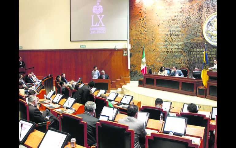 Diputados calculan que las pérdidas por la venta de formas valoradas a dependencias de Ejecutivo podría llegar hasta 50 MDP anuales.  /