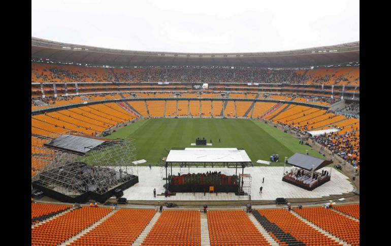 El estadio Soccer City, en Johannesburgo, será el punto de reunión para el homenaje a Mandela. AP /