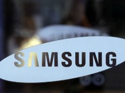 Samsung alega que varios dispositivos de Apple, entre ellos el iPhone 4S, habían copiado tres de sus patentes. ARCHIVO /