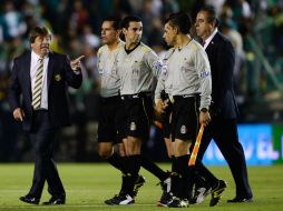 Miguel Herrera no quedó conforme con la actuación del silbante César Ramos en el juego de ida de la final. MEXSPORT /